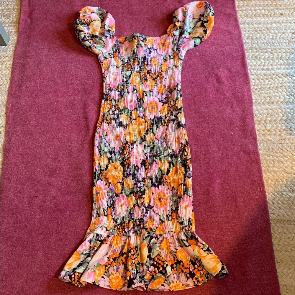 NWT Hello Molly Flora Botanica Ruffle Hem Puff Sleeve Dress size M
